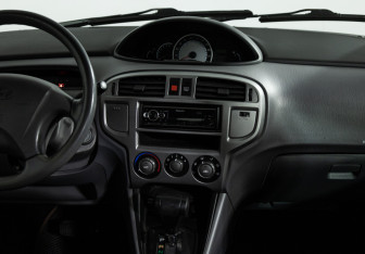 Подержанный автомобиль Hyundai Matrix 2008 года (14 фото)