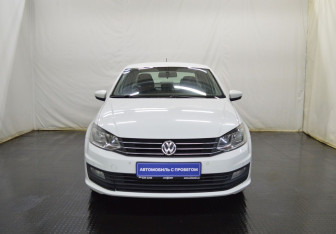 Подержанный автомобиль Volkswagen Polo Sedan 2018 года (2 фото)