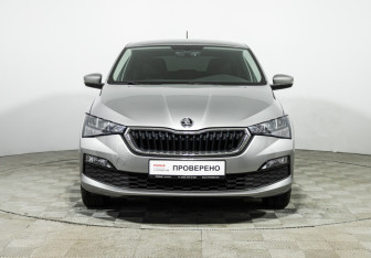 Подержанный автомобиль Skoda Rapid Liftback 2020 года (2 фото)