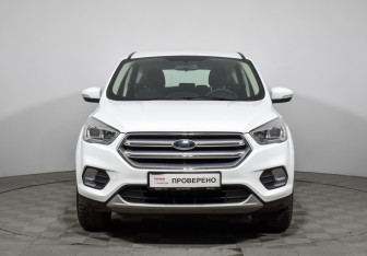 Подержанный автомобиль Ford Kuga 2018 года (2 фото)