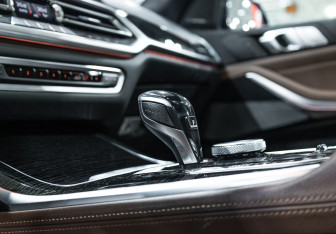 Подержанный автомобиль BMW X7 2020 года (27 фото)