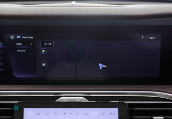 Новый Hongqi E-HS9 2022 (17 фото)