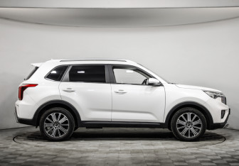 Подержанный автомобиль Kia Sportage 2022 года (4 фото)
