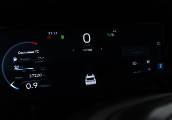 Подержанный автомобиль Geely Monjaro 2023 года (12 фото)