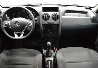 Подержанный автомобиль Renault Duster 2020 года (14 фото)