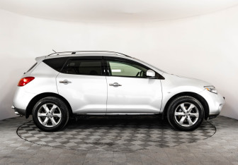 Подержанный автомобиль Nissan Murano Suv 2011 года (4 фото)
