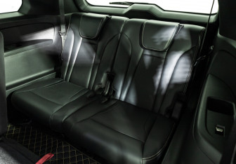 Подержанный автомобиль GAC GS8 2023 года (26 фото)