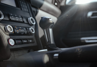 Подержанный автомобиль Ford Mustang Coupe 2020 года (33 фото)