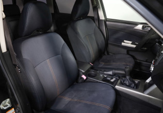 Подержанный автомобиль Subaru Forester Suv 2008 года (21 фото)