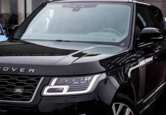 Подержанный автомобиль Land Rover Range Rover 2018 года (2 фото)