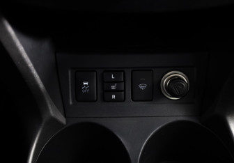 Подержанный автомобиль Toyota RAV4 2012 года (26 фото)