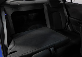 Подержанный автомобиль Chevrolet Aveo Sedan 2012 года (18 фото)