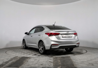 Подержанный автомобиль Hyundai Solaris Sedan 2017 года (7 фото)
