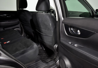 Подержанный автомобиль Nissan X-Trail 2017 года (13 фото)