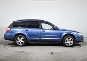 Подержанный автомобиль Subaru Outback Wagon 2007 года (4 фото)