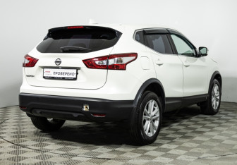 Подержанный автомобиль Nissan Qashqai 2018 года (5 фото)