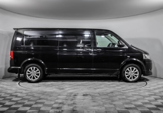 Подержанный автомобиль Volkswagen Caravelle 2013 года (4 фото)