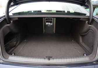 Подержанный автомобиль Audi A6 Sedan 2018 года (32 фото)