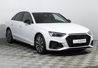 Подержанный автомобиль Audi A4 Sedan 2022 года (3 фото)