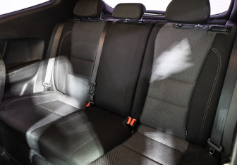 Подержанный автомобиль Hyundai i30 Hatchback 2014 года (10 фото)