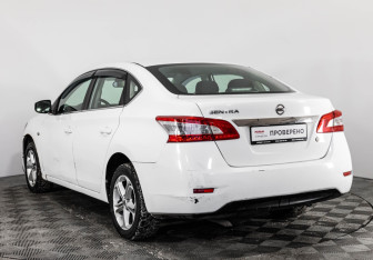 Подержанный автомобиль Nissan Sentra Sedan 2014 года (7 фото)