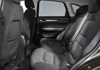 Подержанный автомобиль Mazda CX-5 2018 года (19 фото)
