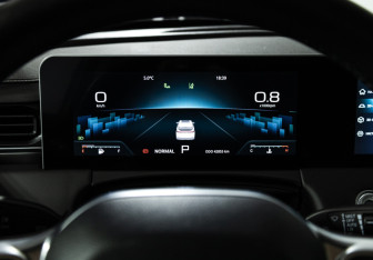 Подержанный автомобиль Jetour X70 2023 года (12 фото)