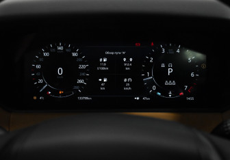 Подержанный автомобиль Land Rover Range Rover Velar 2021 года (19 фото)