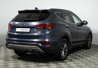 Подержанный автомобиль Hyundai Santa Fe 2017 года (5 фото)