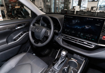 Новый Toyota Highlander 2026 (10 фото)