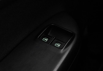 Подержанный автомобиль Skoda Octavia Liftback 2010 года (15 фото)