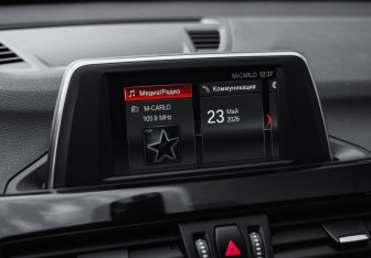 Подержанный автомобиль BMW X1 2019 года (17 фото)