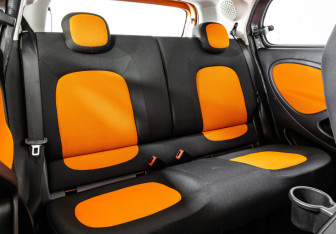 Подержанный автомобиль Smart Forfour 2016 года (19 фото)