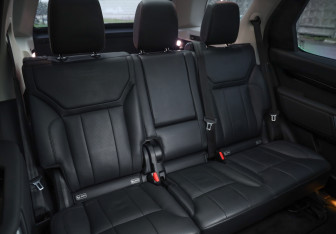 Подержанный автомобиль Land Rover Discovery 2019 года (29 фото)