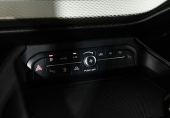 Подержанный автомобиль Haval F7 2022 года (17 фото)