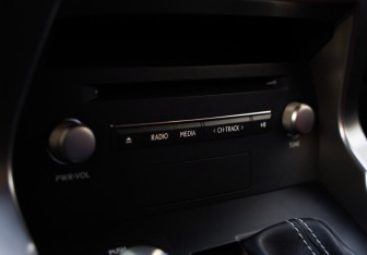 Подержанный автомобиль Lexus NX 2018 года (18 фото)