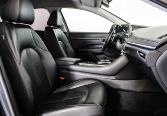 Подержанный автомобиль Hyundai Sonata 2020 года (26 фото)