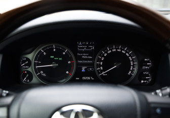 Подержанный автомобиль Toyota Land Cruiser Suv 2020 года (13 фото)