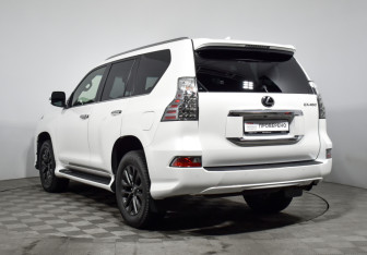 Подержанный автомобиль Lexus GX 2019 года (7 фото)