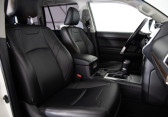 Подержанный автомобиль Toyota Land Cruiser Prado 2021 года (24 фото)