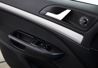 Подержанный автомобиль Skoda Octavia Liftback 2009 года (18 фото)