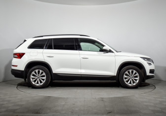 Подержанный автомобиль Skoda Kodiaq 2021 года (4 фото)