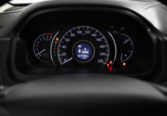 Подержанный автомобиль Honda CR-V 2013 года (18 фото)