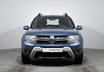 Подержанный автомобиль Renault Duster 2016 года (2 фото)