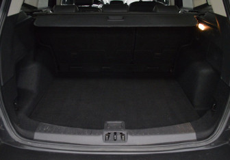 Подержанный автомобиль Ford Kuga 2017 года (16 фото)