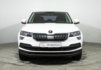 Подержанный автомобиль Skoda Karoq 2021 года (2 фото)