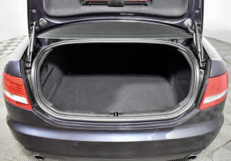 Подержанный автомобиль Audi A6 Sedan 2006 года (18 фото)