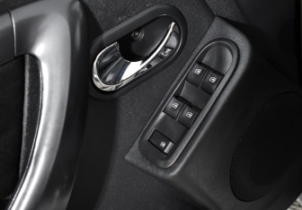 Подержанный автомобиль Renault Duster 2017 года (10 фото)