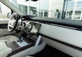 Новый Land Rover Range Rover 2024 (11 фото)