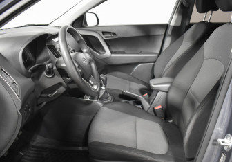 Подержанный автомобиль Hyundai Creta 2019 года (10 фото)